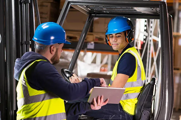 Curso de reciclagem operador de empilhadeira